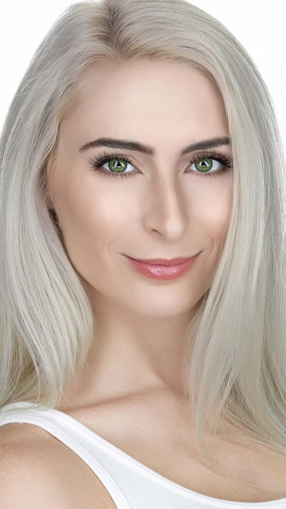 Jessica, companion in Houston